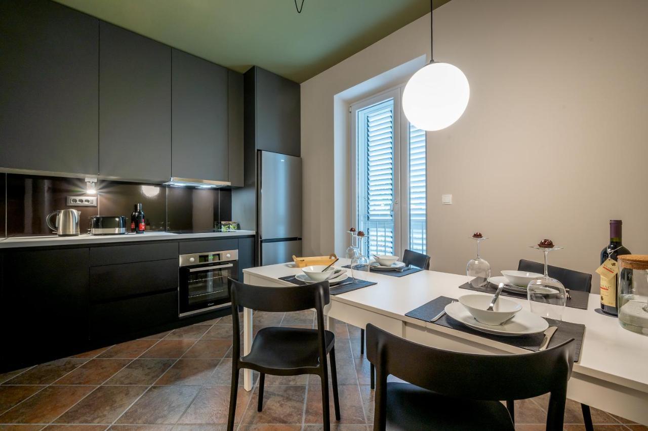 Green, Deluxe Two Bedroom Suite Split Exteriér fotografie
